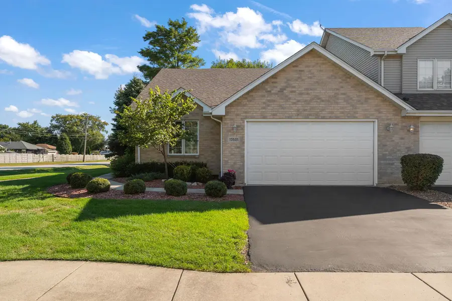 13501 Laramie Avenue, Crestwood, IL 60418 - #2