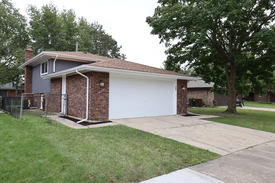 5 Lakewood Court, Park Forest, IL 60466 - #2