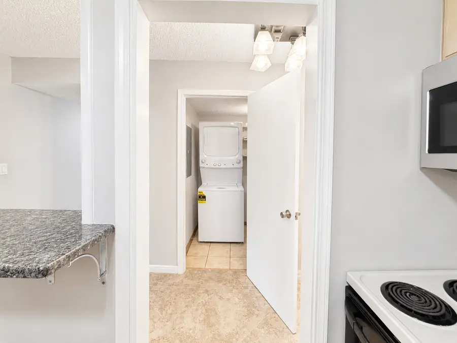 520 Biesterfield Road #209, Elk Grove Village, IL 60007 - #3