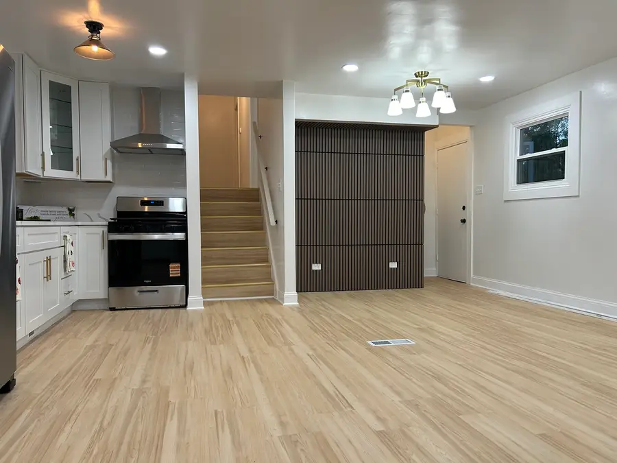 4957 W Ferdinand Street, Chicago, IL 60644 - #3