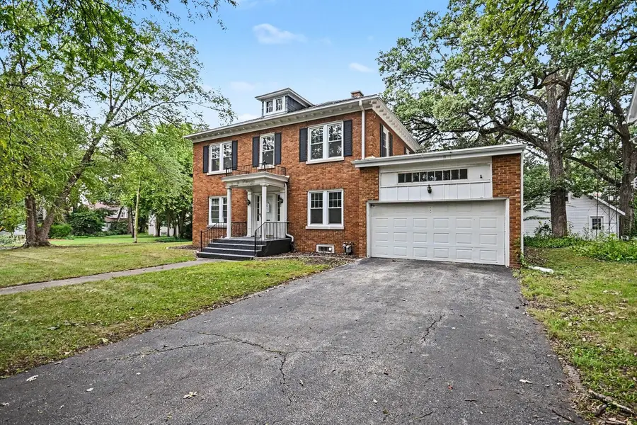 895 S Greenwood Avenue, Kankakee, IL 60901 - #3