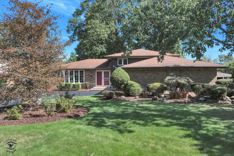 9953 S 82nd Court, Palos Hills, IL 60465 - #2