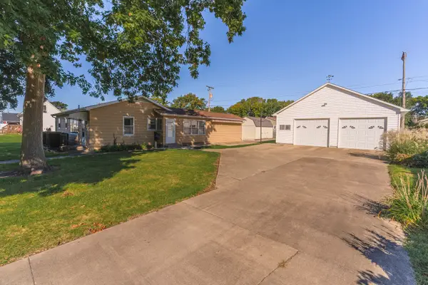 715 W Grant Avenue, Pontiac, IL 61764