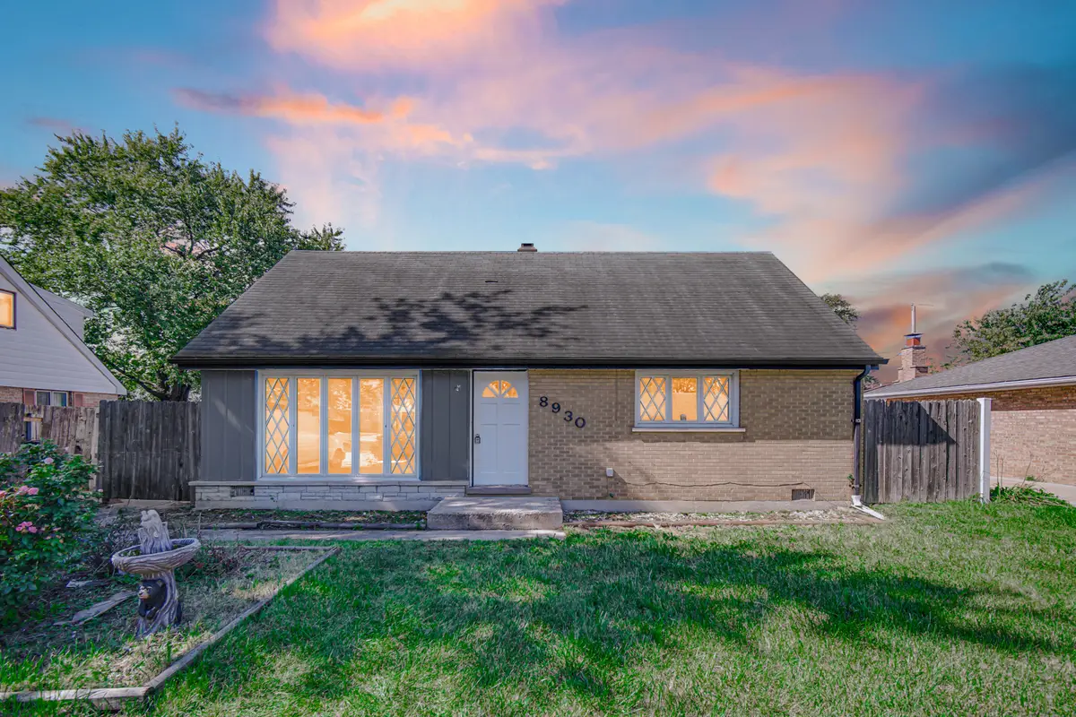 8930 Saratoga Drive, Bridgeview, IL 60455 - #1