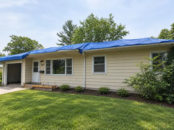 1057 Elmwood Avenue, Deerfield, IL 60015