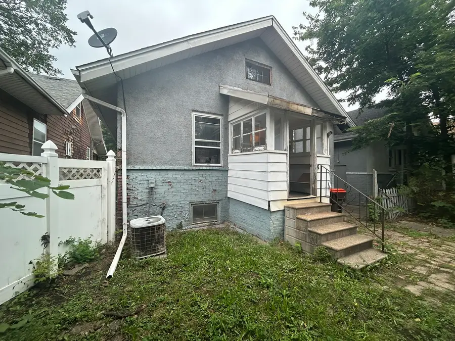702 E Frye Avenue, Peoria, IL 61603 - #3