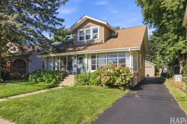1617 N Riverside Drive, McHenry, IL 60050