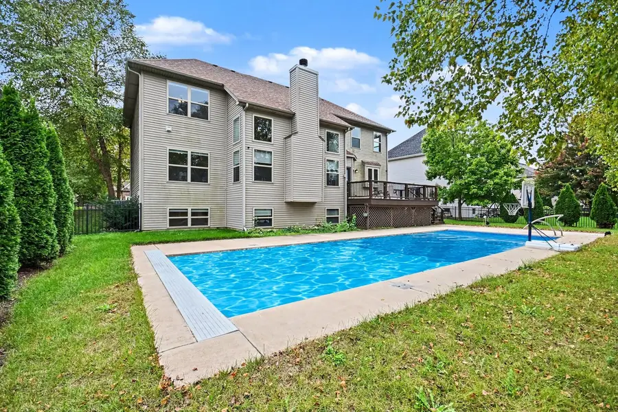 204 Holly Lane, Oswego, IL 60543 - #3