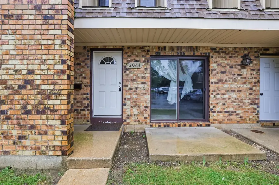 2064 Country Club Drive, Woodridge, IL 60517 - #2