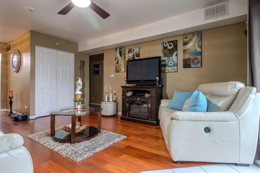1595 Floyd Brown Lane #1A, Glendale Heights, IL 60139 - #2