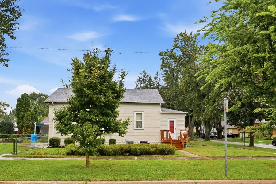 102 N Adams Street, Westmont, IL 60559 - #3