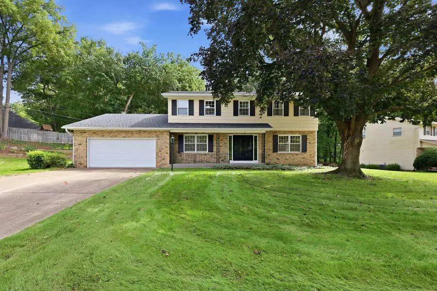 21 Estate Court, Bettendorf, IA 52722 - #2
