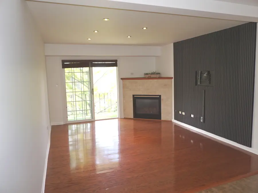 1503 N Windsor Drive #302, Arlington Heights, IL 60004 - #3