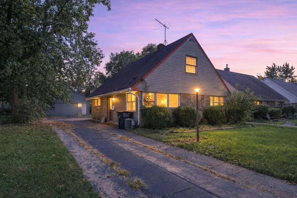 17143 Ridgewood Avenue, Lansing, IL 60438 - #1