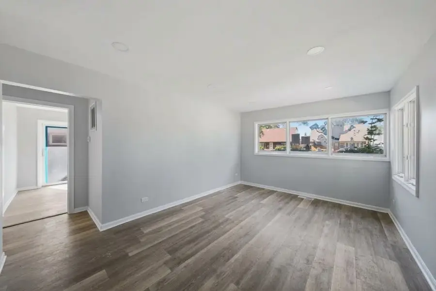 17143 Ridgewood Avenue, Lansing, IL 60438 - #3