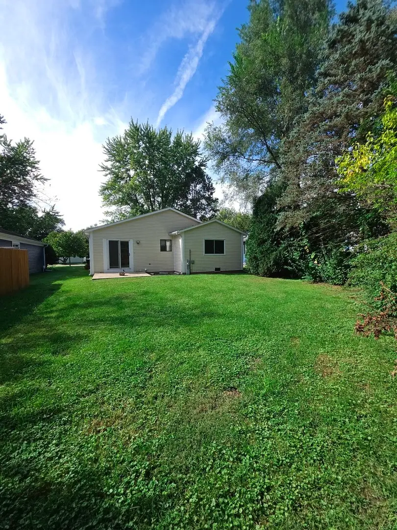 47 Woodbine Drive, Crystal Lake, IL 60014 - #3