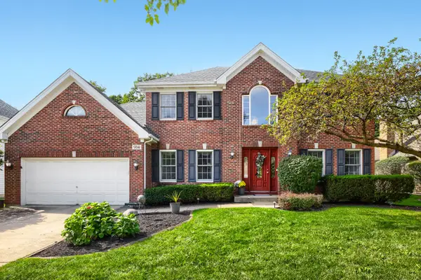 914 Willow Creek Road, West Chicago, IL 60185