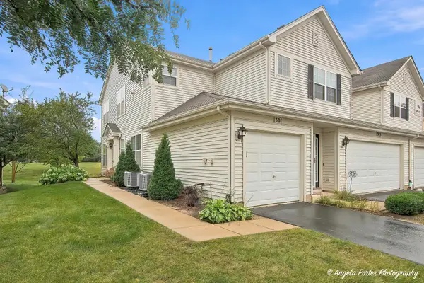 1301 Waverly Drive #1301, Volo, IL 60020