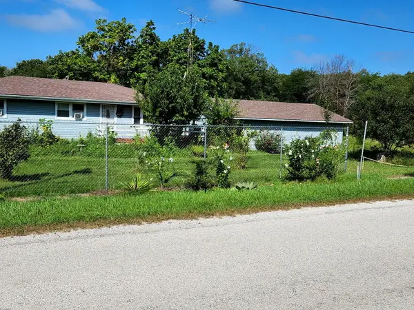 335 S State Line Road, Beaverville, IL 60912