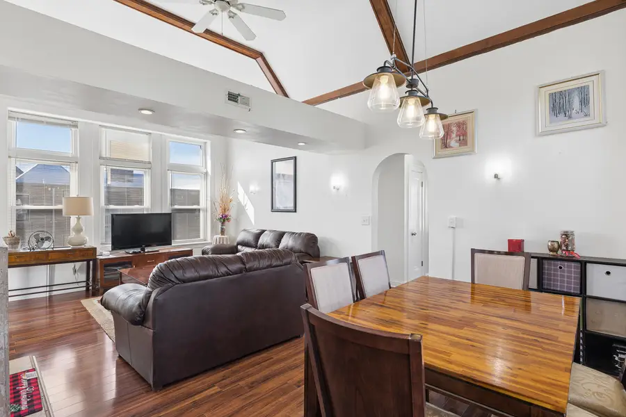 6450 N Troy Street #3W, Chicago, IL 60645 - #3