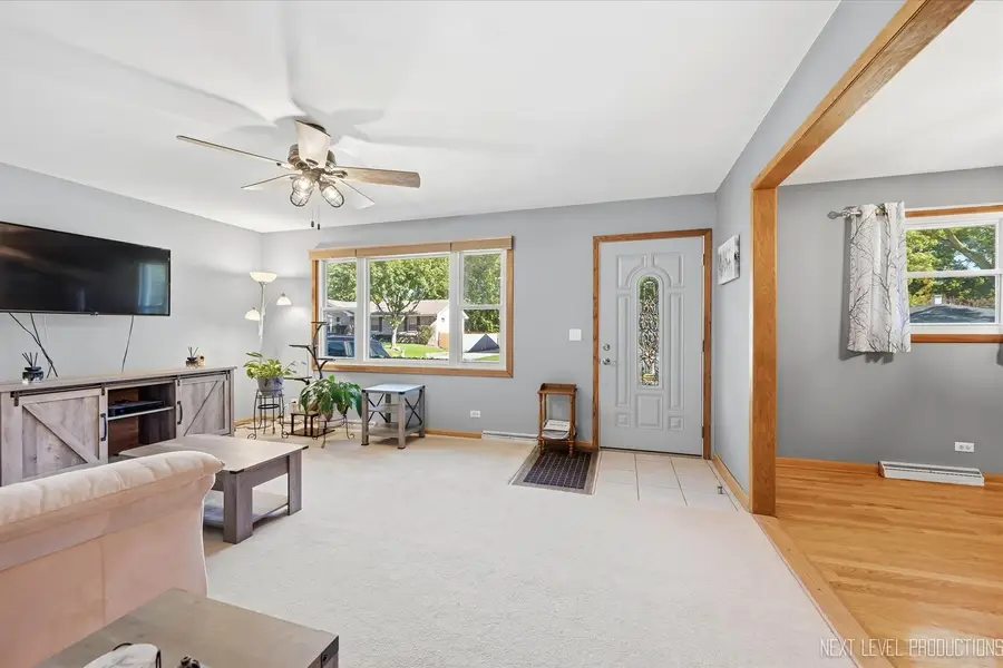 194 Patrick Drive, South Elgin, IL 60177 - #3