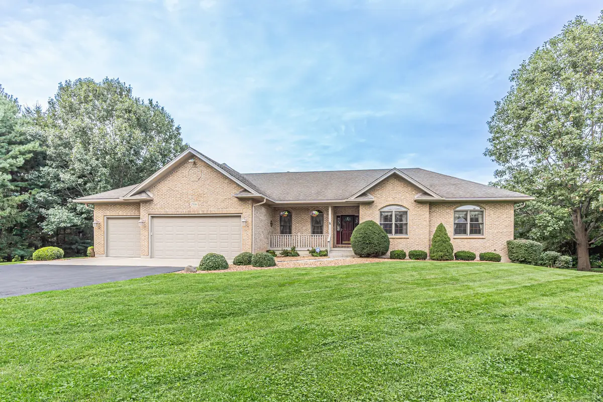 2506 Mustang Trail, Woodstock, IL 60098 - #1