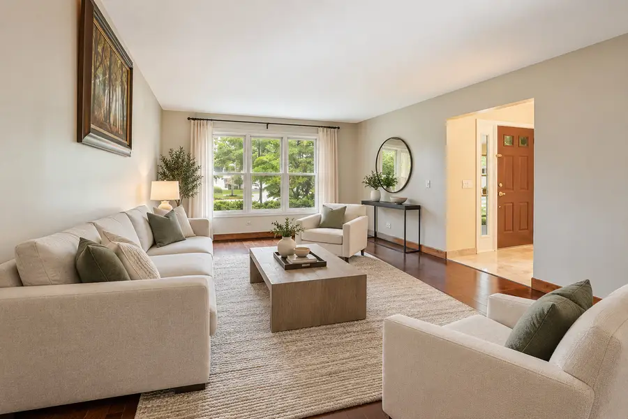 77 Montclair Road, Vernon Hills, IL 60061 - #2