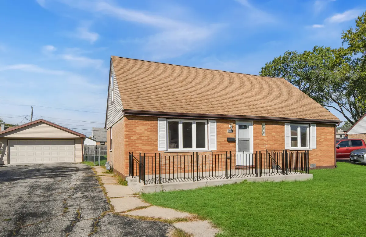 8208 S Oak Park Avenue, Burbank, IL 60459 - #1