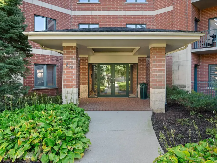 855 E 22nd Street #102, Lombard, IL 60148 - #2