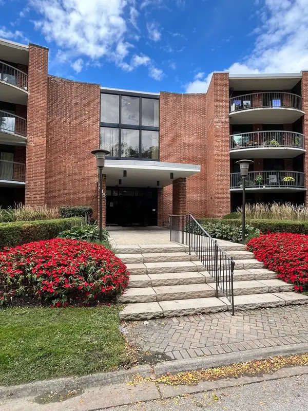 1615 E Central Road #422-C, Arlington Heights, IL 60005