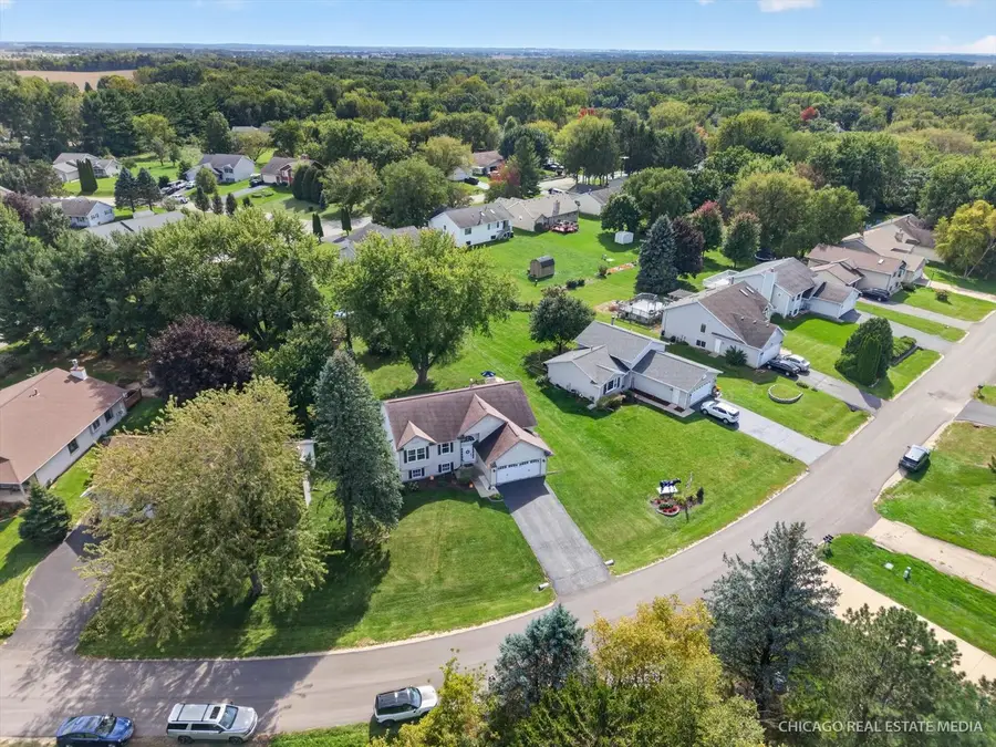 16 King Henry Road, Poplar Grove, IL 61065 - #2