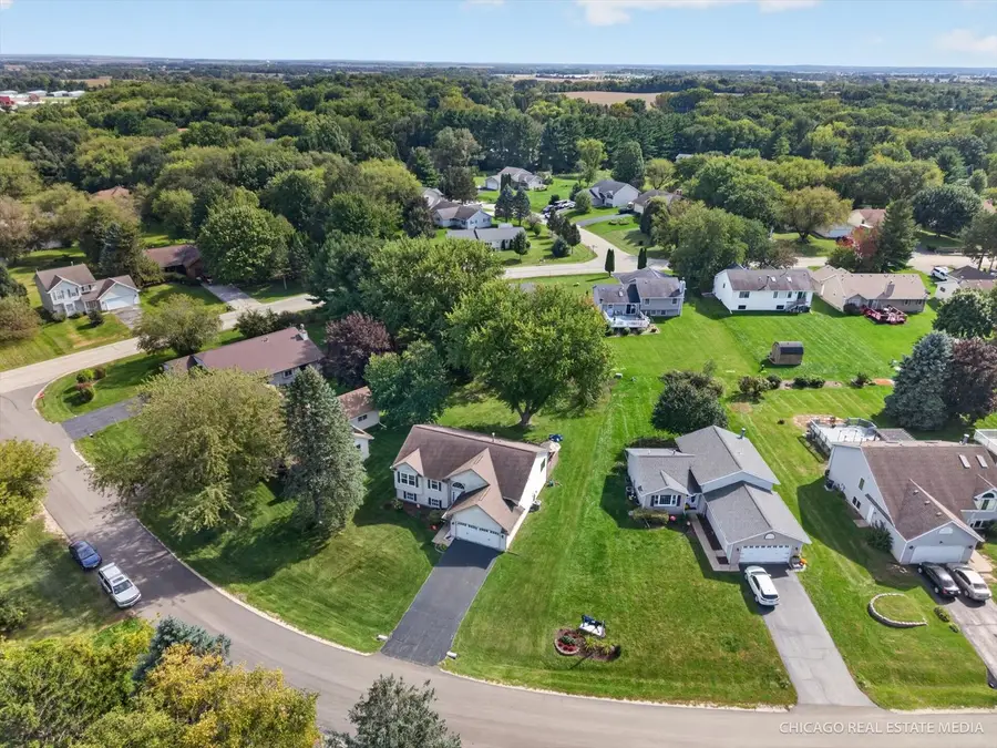 16 King Henry Road, Poplar Grove, IL 61065 - #3