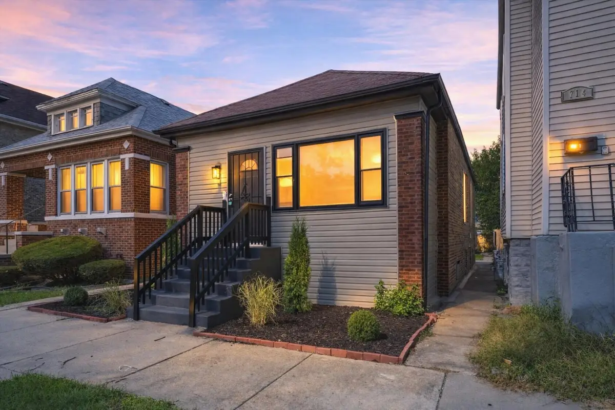 710 E 92nd Place, Chicago, IL 60619 - #1