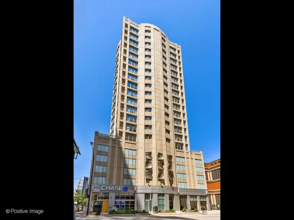 600 N Dearborn Street #905, Chicago, IL 60654