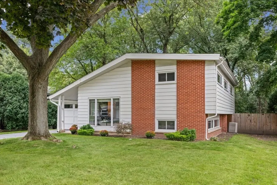 535 Edens Lane, Northfield, IL 60093 - #3