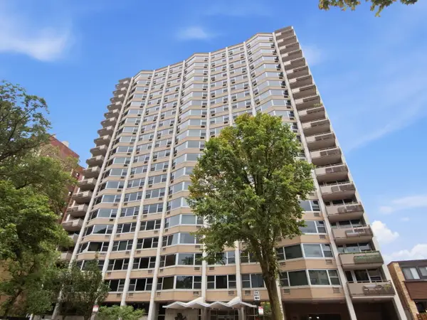 555 W Cornelia Avenue #1002, Chicago, IL 60657