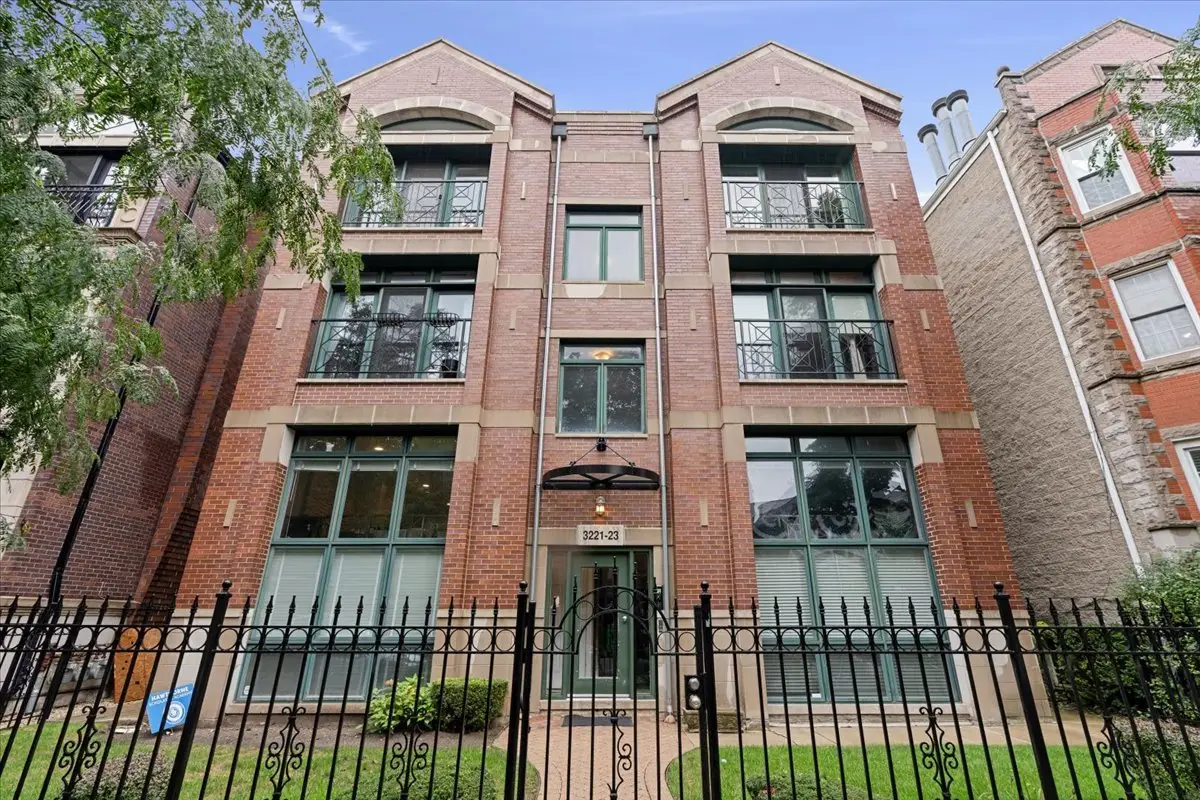 3223 N Clifton Avenue #3N, Chicago, IL 60657 - #1