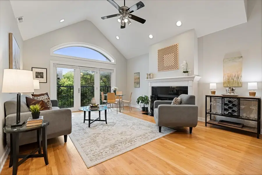 3223 N Clifton Avenue #3N, Chicago, IL 60657 - #2