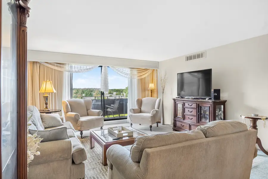 700 Wellington Avenue #509, Elk Grove Village, IL 60007 - #3
