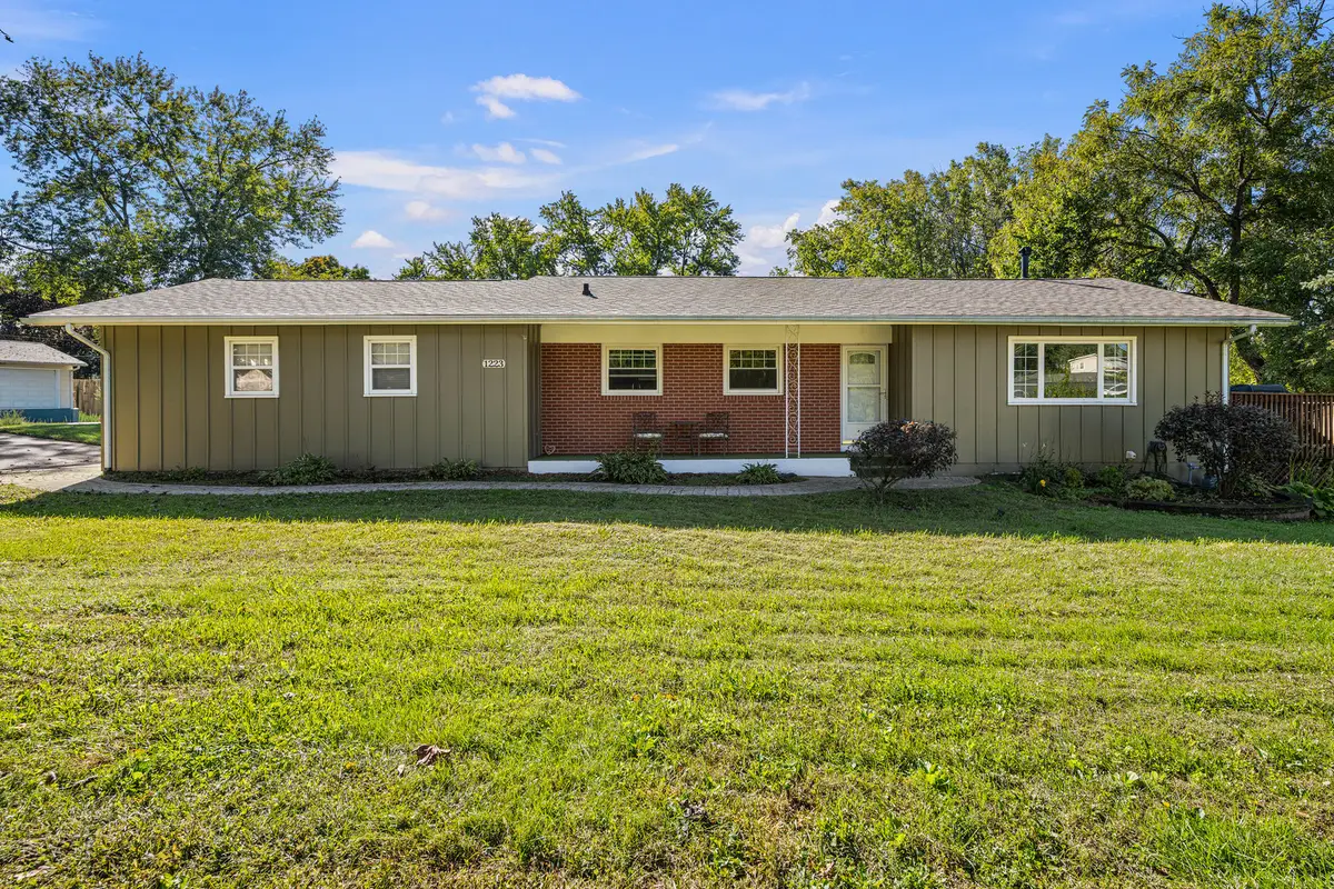 1223 Hillside Drive, Bettendorf, IA 52722 - #1
