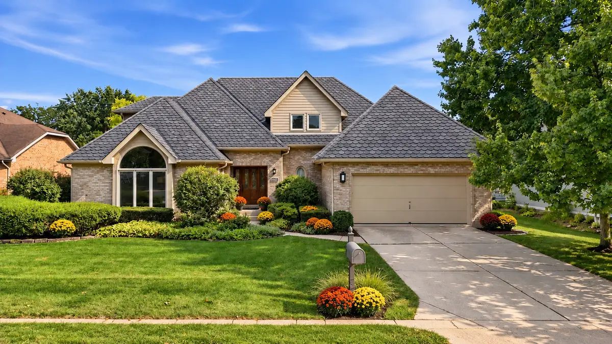 6183 Tyrnbury Drive, Lisle, IL 60532 - #1