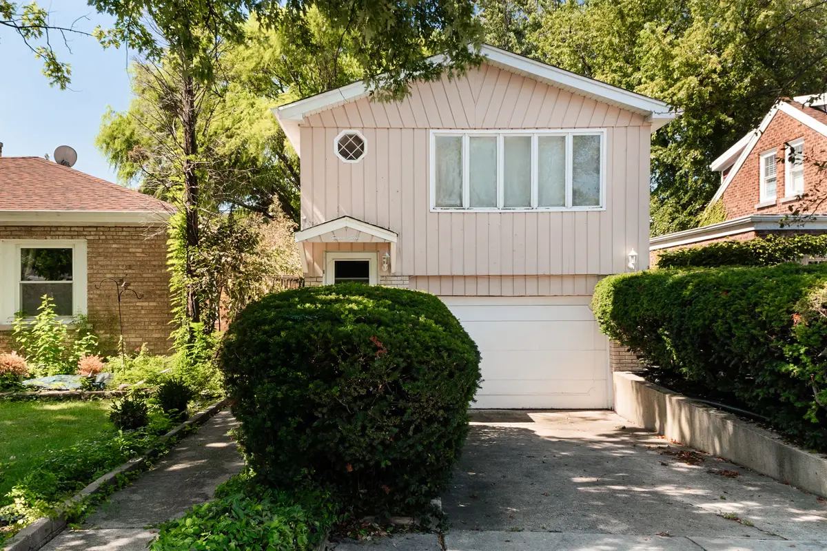 1212 N Maple Avenue, La Grange Park, IL 60526 - #1