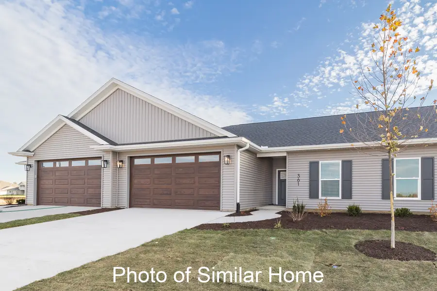 617 N 2nd Avenue, Eldridge, IA 52748 - #2