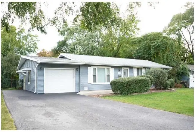 162 Thunderbird Trail, Carol Stream, IL 60188 - #1
