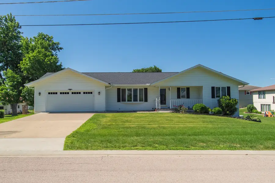 1008 1st Avenue, Fulton, IL 61252 - #2
