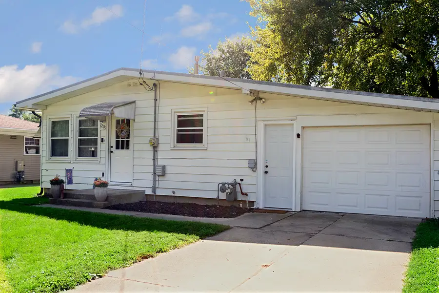1209 Retz Drive, Ottawa, IL 61350 - #2