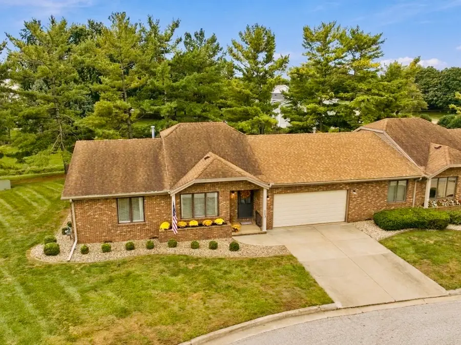 113 Manor Circle, Bloomington, IL 61704 - #3