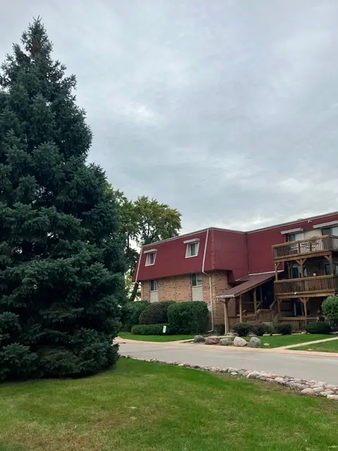 1870 Tall Oaks Drive #1102, Aurora, IL 60505