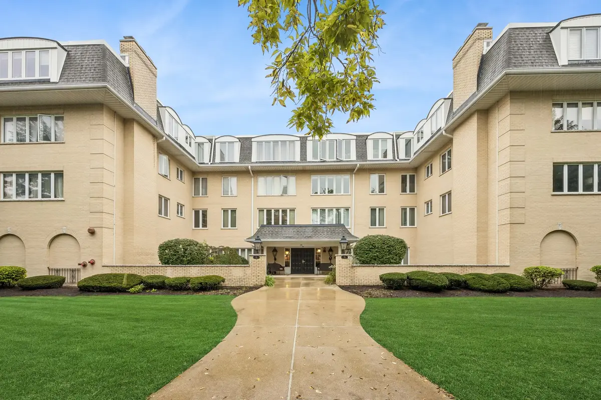 75 6th Avenue #108, La Grange, IL 60525 - #1