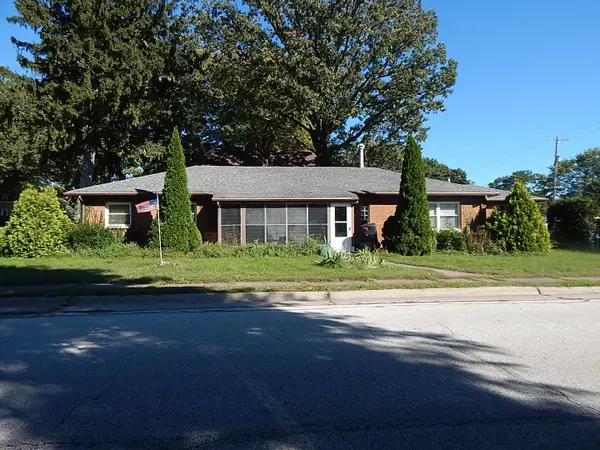 433 8th Street, Bettendorf, IA 52722
